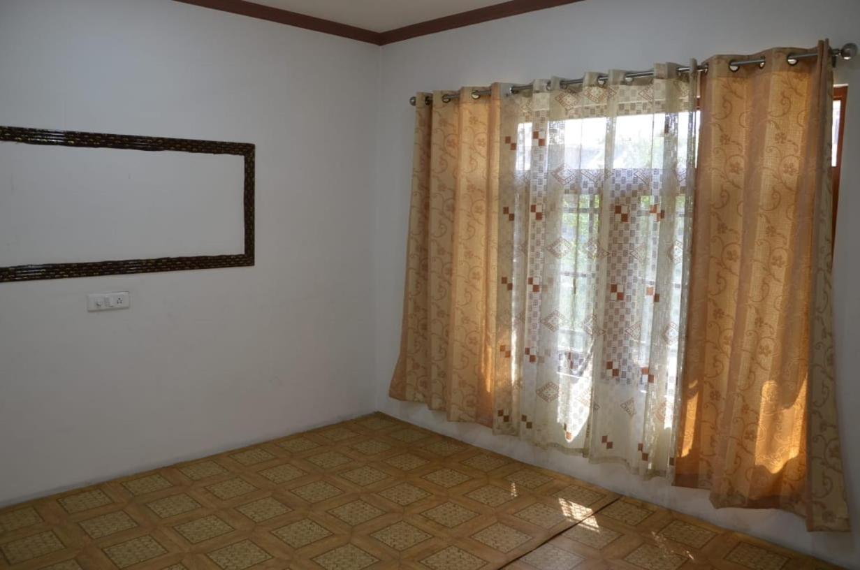 Bed and Breakfast Mir Manzil Srīnagar Esterno foto