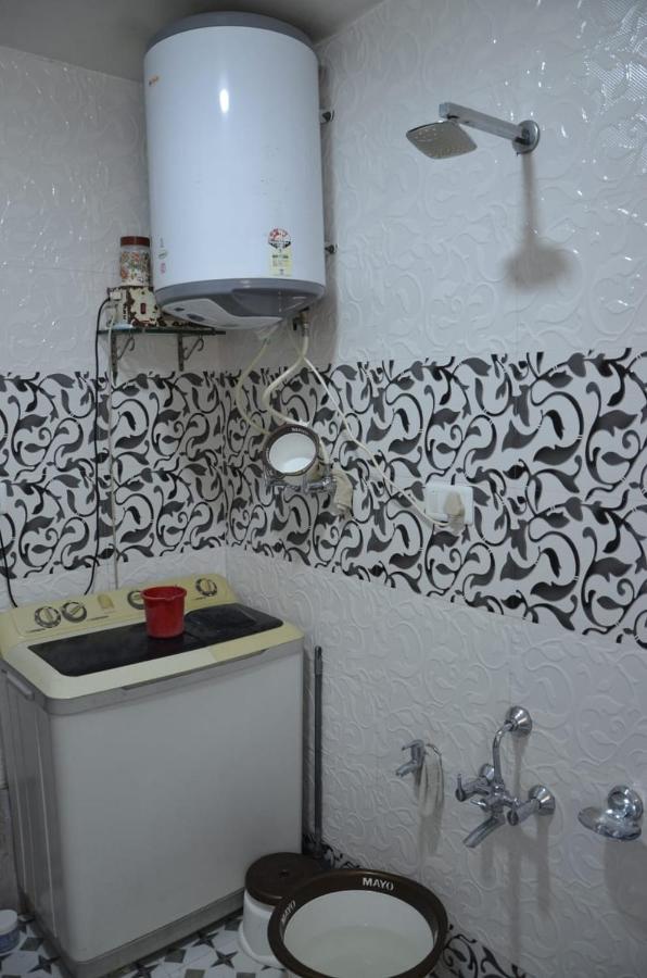 Bed and Breakfast Mir Manzil Srīnagar Esterno foto