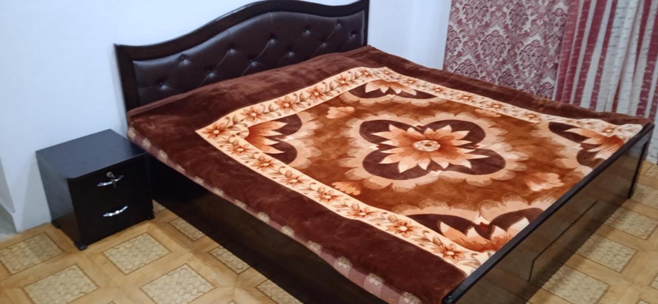 Bed and Breakfast Mir Manzil Srīnagar Esterno foto
